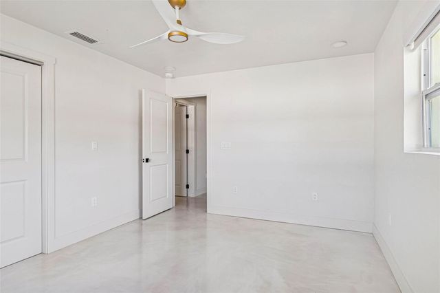 3197 WALNUT STREET NE, St Petersburg, FL 33704