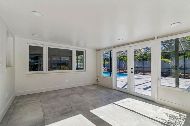 3197 WALNUT STREET NE, St Petersburg, FL 33704