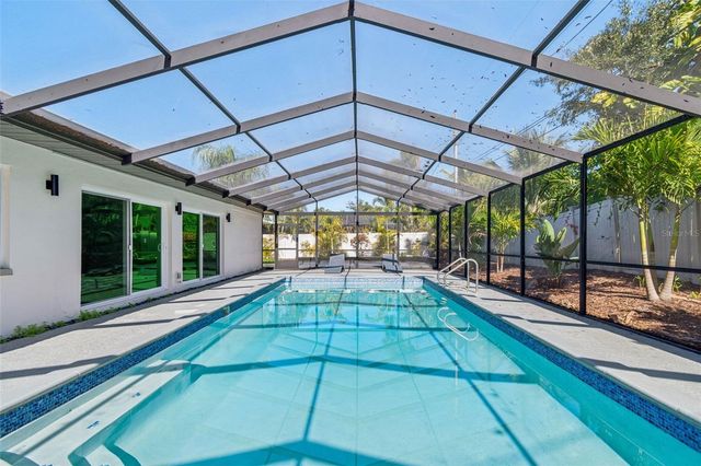 3197 WALNUT STREET NE, St Petersburg, FL 33704