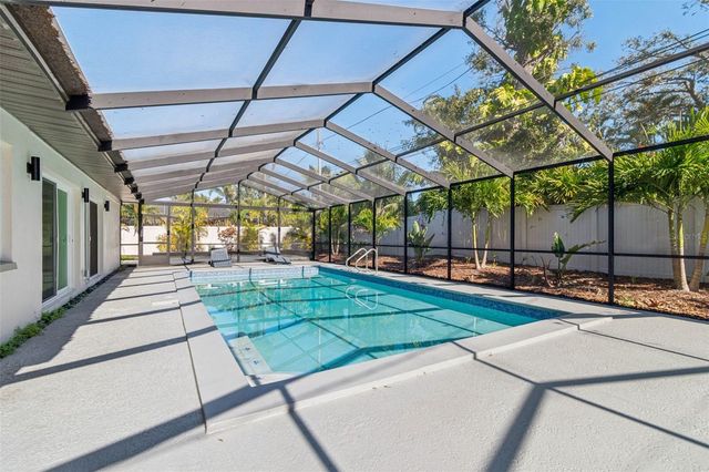 3197 WALNUT STREET NE, St Petersburg, FL 33704