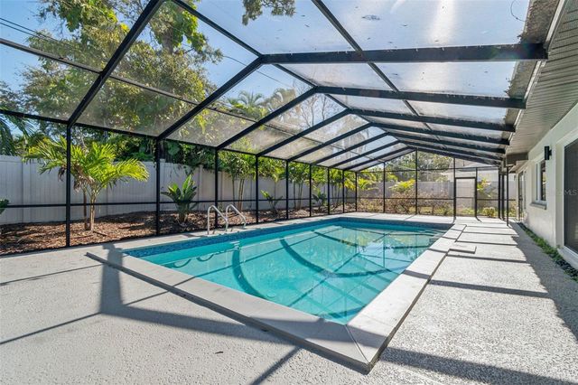 3197 WALNUT STREET NE, St Petersburg, FL 33704