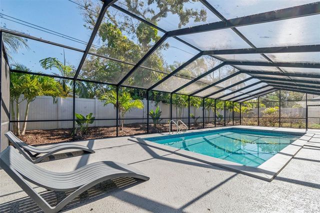 3197 WALNUT STREET NE, St Petersburg, FL 33704