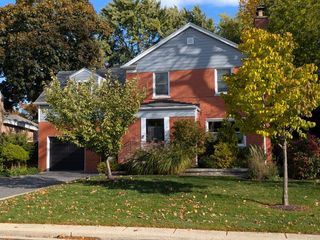 6831 N Kilpatrick Avenue, Lincolnwood, IL 60712