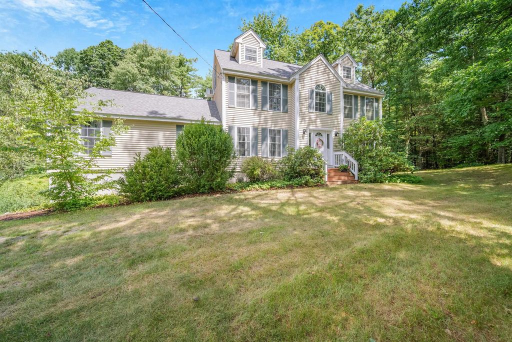 27 Partridge Lane, Chester, NH 03036
