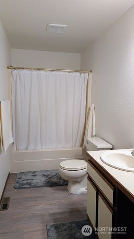 3217 Mayfair Drive SW #A&B, Tumwater, WA 98512