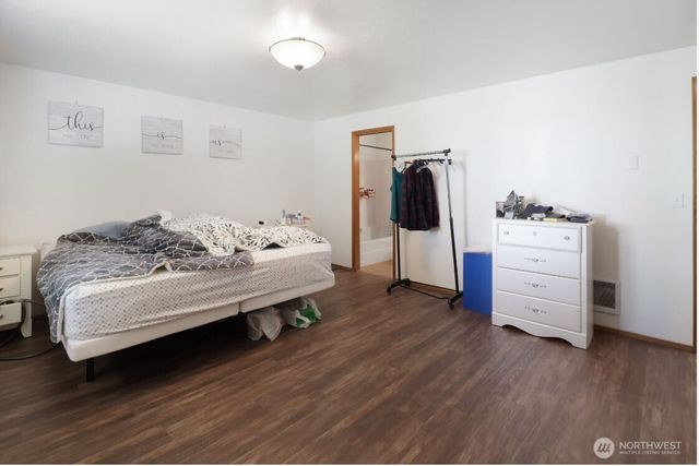 3217 Mayfair Drive SW #A&B, Tumwater, WA 98512