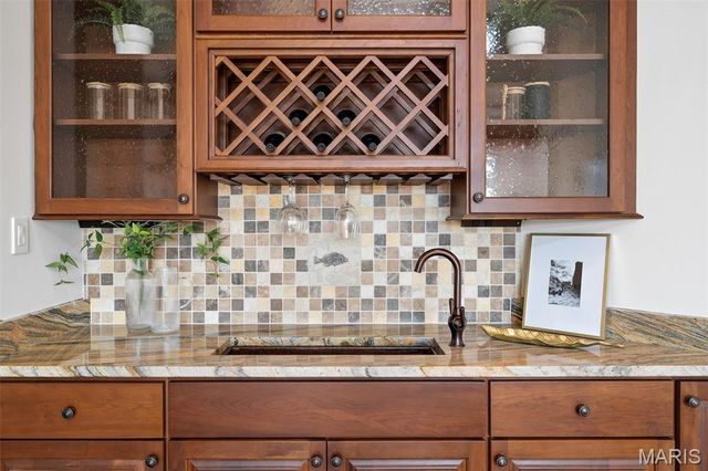 12874 Goodson Road, Des Peres, MO 63131