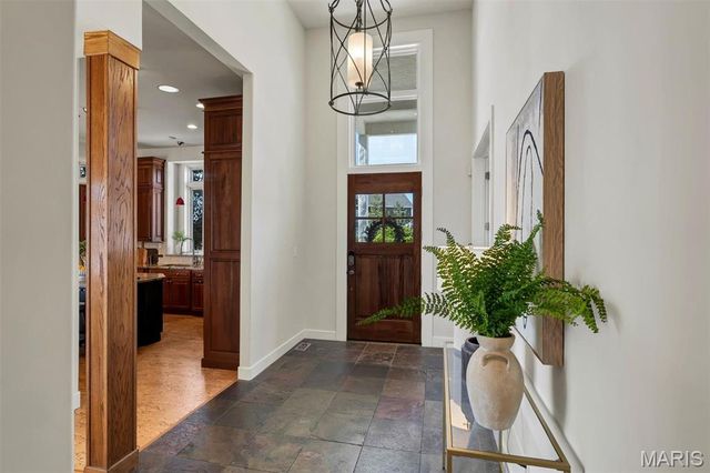 12874 Goodson Road, Des Peres, MO 63131