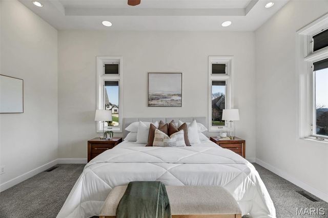 12874 Goodson Road, Des Peres, MO 63131