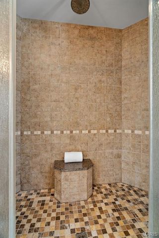 12874 Goodson Road, Des Peres, MO 63131