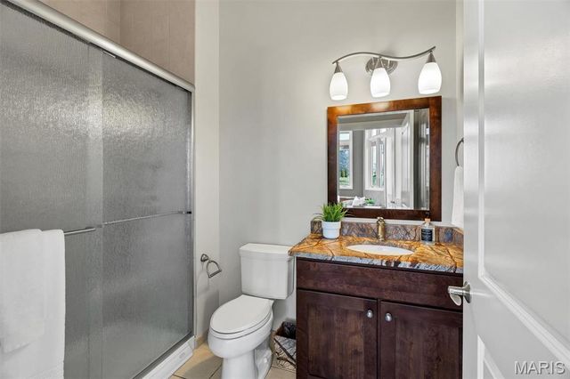 12874 Goodson Road, Des Peres, MO 63131