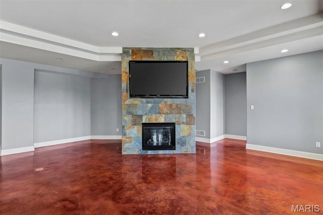 12874 Goodson Road, Des Peres, MO 63131