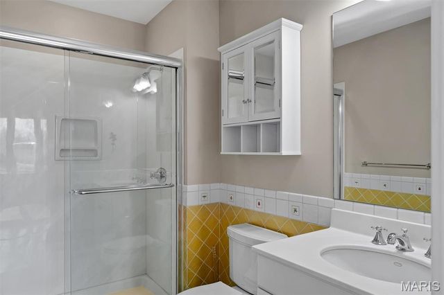 12874 Goodson Road, Des Peres, MO 63131