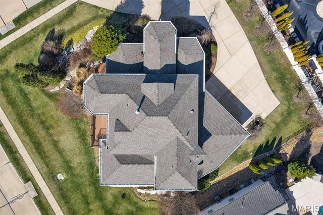 12874 Goodson Road, Des Peres, MO 63131