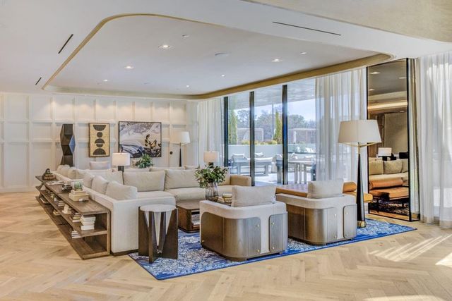 2425 Peachtree Road NE 1505, Atlanta, GA 30305