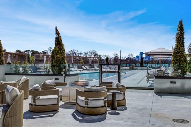 2425 Peachtree Road NE 1505, Atlanta, GA 30305