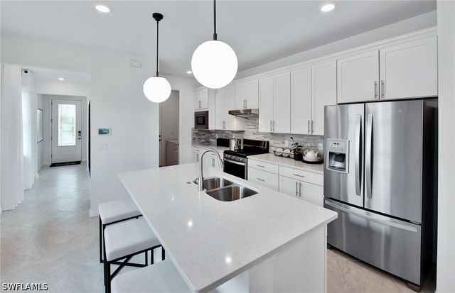 7144 Chapel Creek LN, North Fort Myers, FL 33917