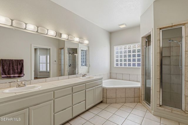 7016 MINERAL RIDGE Drive, El Paso, TX 79912