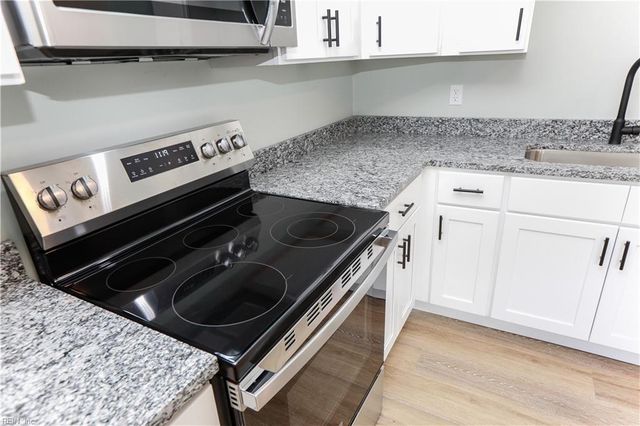 2709 Azalea Garden Rd Apt B3, Norfolk, VA 23513