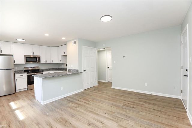 2709 Azalea Garden Rd Apt B3, Norfolk, VA 23513