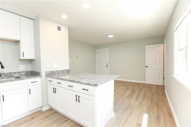 2709 Azalea Garden Rd Apt B3, Norfolk, VA 23513