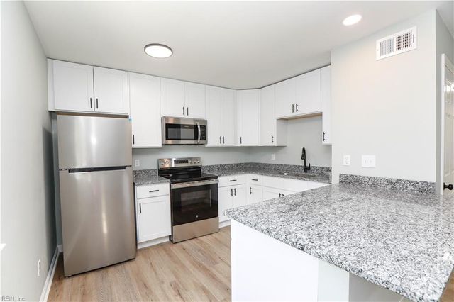 2709 Azalea Garden Rd Apt B3, Norfolk, VA 23513