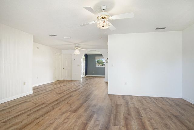 2321 SW 3rd Court, Okeechobee, FL 34974