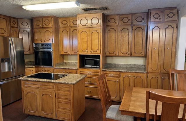 2112 N Washington Ave, Odessa, TX 79761