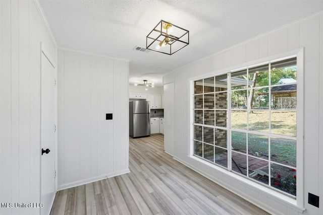 1534 Tracewood Drive, Jackson, MS 39211