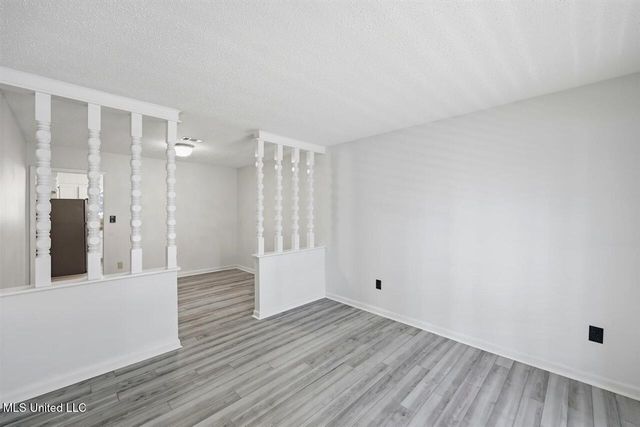 1534 Tracewood Drive, Jackson, MS 39211