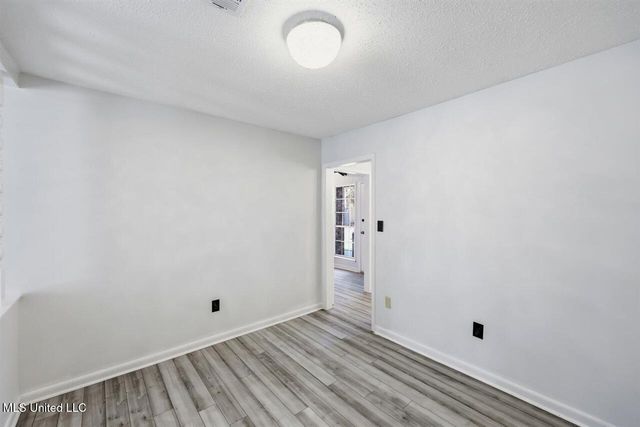 1534 Tracewood Drive, Jackson, MS 39211