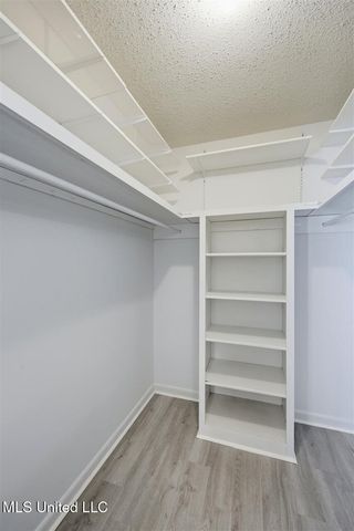 1534 Tracewood Drive, Jackson, MS 39211