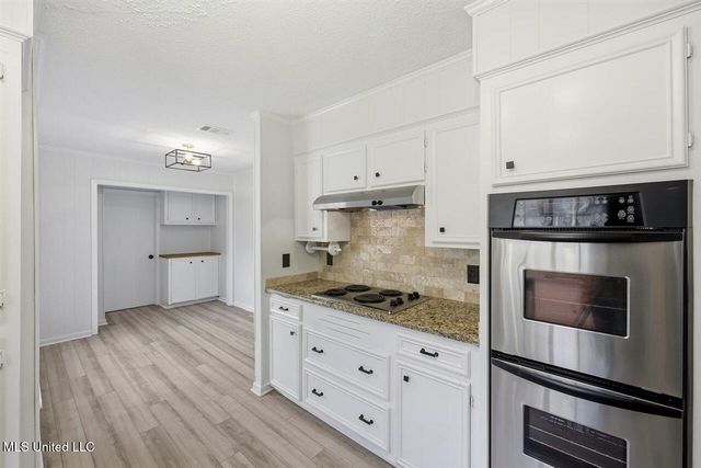 1534 Tracewood Drive, Jackson, MS 39211