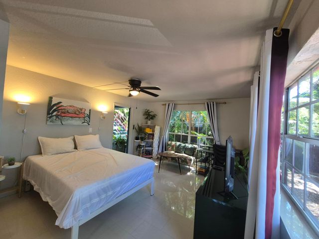 1007 SE 2nd Court 1-, Fort Lauderdale, FL 33301