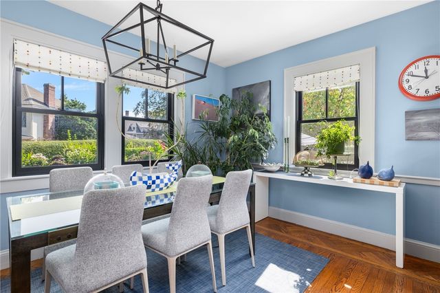 41 Hunter Avenue, Newport, RI 02840