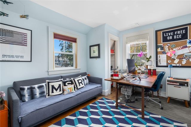 41 Hunter Avenue, Newport, RI 02840