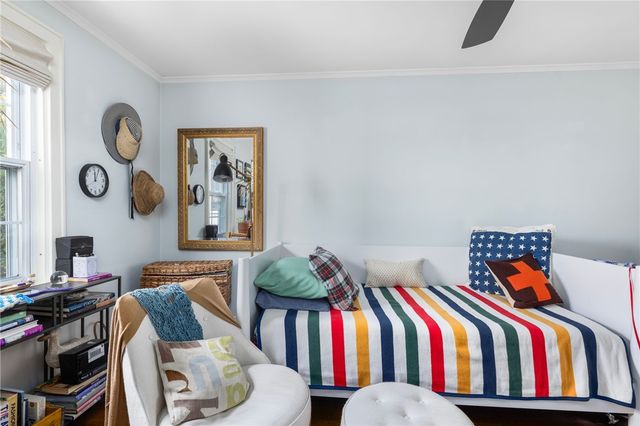 41 Hunter Avenue, Newport, RI 02840