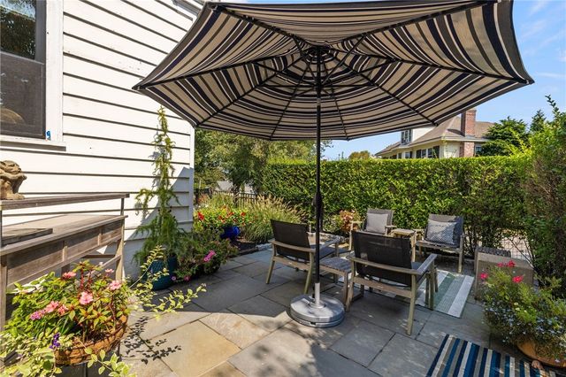 41 Hunter Avenue, Newport, RI 02840