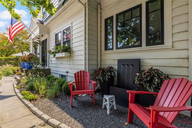 41 Hunter Avenue, Newport, RI 02840