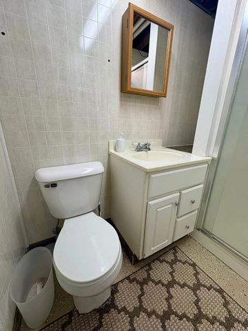 605 12th Avenue NW, Altoona, IA 50009