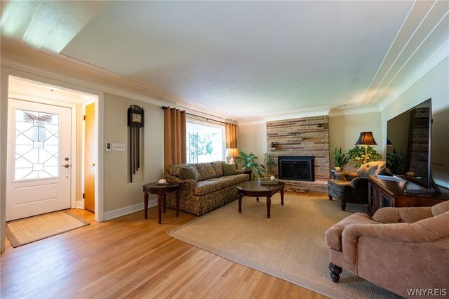 135 Alberta Drive, Amherst, NY 14226