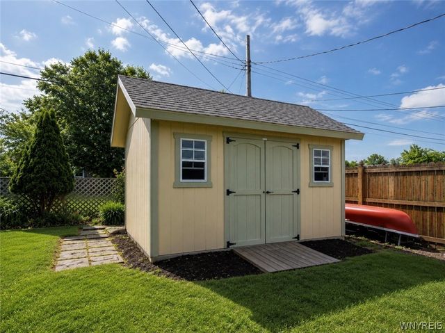 135 Alberta Drive, Amherst, NY 14226