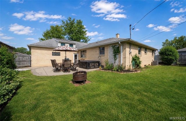135 Alberta Drive, Amherst, NY 14226