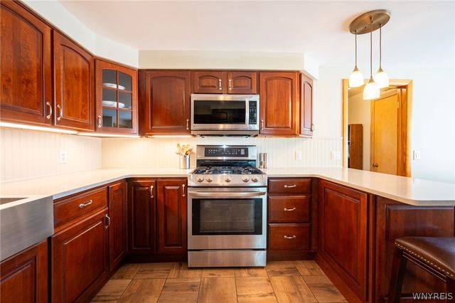 135 Alberta Drive, Amherst, NY 14226