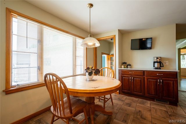 135 Alberta Drive, Amherst, NY 14226