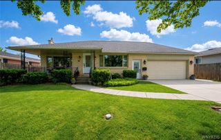 135 Alberta Drive, Amherst, NY 14226