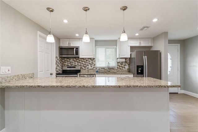 5823 22ND STREET W, Bradenton, FL 34207