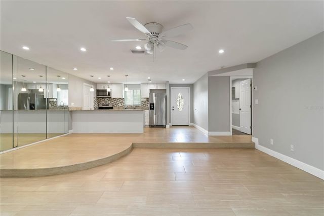 5823 22ND STREET W, Bradenton, FL 34207