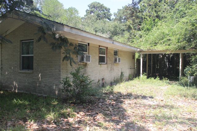 130 County Road 389, Cleveland, TX 77328