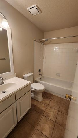 12214 Carriage Oak Circle, Humble, TX 77346